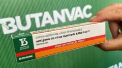 Caixa com exemplar da ButanVac