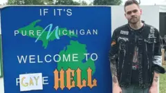 YouTube-блогер Іллая Деніел вітає вас у Пеклі геїв