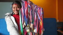आमाको मन जित्ने सन्तोषी