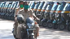 कोरोना मुंबई