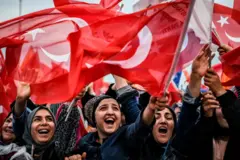 Шайлоо үгүтүнөн бир көрүнүш