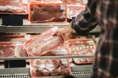 Carnes em supermercado