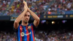 Sergio Busquets yinjiye muri Barcelona mu 2005 akaba yatanguye gukina mu murwi mukuru mu 2008