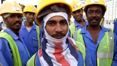దుబాయ్‌లో భారత కార్మికులు