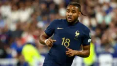 Chelsea don sign France striker Christopher Nkunku
