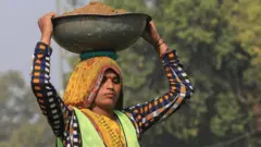 कामगार महिला