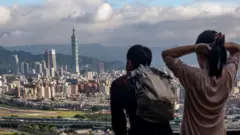 台灣民眾對兩岸關係的態度近年有所變化。