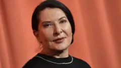 Marina Abramovic en Múnich, Alemania, en marzo de 2020, durante el estreno de "Body of Truth".