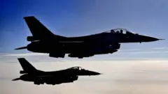 f16lar