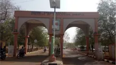 Di school gate