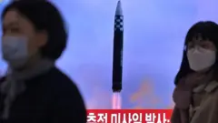 Запуск ракеты на экране телевизора