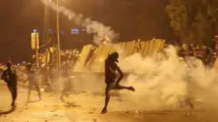 متظاهر