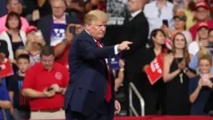 Ông Trump phát động chiến dịch tái tranh cử 2020