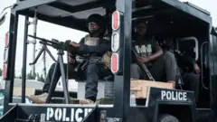 Pour combattre cette criminalité, l'Organisation internationale de police criminelle a décidé de former les policiers nigérians sur les techniques d'enquêtes et de renseignement