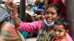 ကိုဗစ်-၁၉ ကပ်ရောဂါဒဏ်ကို ဆင်းရဲတဲ့ နိုင်ငံတွေက ပိုခံရတဲ့အတွက် နိုင်ငံအချင်းချင်း ဆင်းရဲ ချမ်းသာ မညီမျှမှု ပိုကြီးလာနိုင်