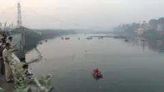 મોરબી દુર્ઘટનાની તસવીર