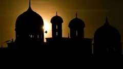 در اندونزی توهین به مقدسات جرم محسوب می‌شود و محکومیت آن می‌تواند تا ۵ سال زندان باشد.