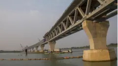 পদ্মা সেতু