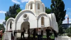 церква