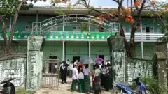 ရခိုင်ပြည်နယ်က အထက်တန်းကျောင်းတစ်ကျောင်း