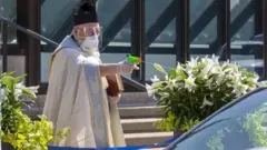 St Ambrose Kilisesi Rahibi Timothy Pelc