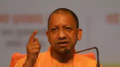யோகி அதித்யநாத்