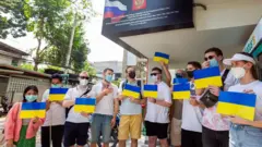 Người biểu tình Thái Lan, Ukraine và Nga c