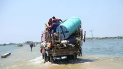 پاکستان سیلابونه