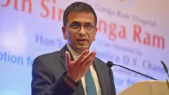 జస్టిస్ డీవై చంద్రచూడ్