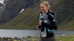 Joasia Zakrzewski corriendo en 2016.