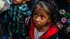 રાષ્ટ્રીય જીવનધોરણ સર્વે અનુસાર વેનેઝુએલાના જીડીપીમાં 2014થી 2020 સુધીમાં 74%નો ઘટાડો થયો છે.