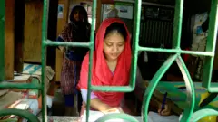 বাংলাদেশে প্রতিবন্ধীদের প্রতি সামামাজিক অবহেলা দীর্ঘদিনের।