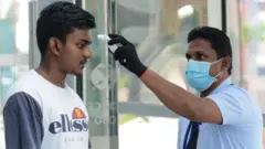 கொரோ வைரஸ்: விமானத்தில் தமிழகம் வருபவர்களுக்கு கட்டுப்பாடுகளை அறிவித்தது அரசு