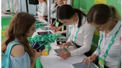 Слуга народу