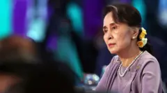 ఆంగ్ సాన్ సూచీ పై కొత్తగా అధికారిక రహస్యాల చట్ట ఉల్లంఘన నేరం పై అభియోగాన్ని నమోదు చేశారు.