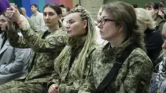 форма жінки