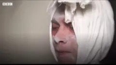 Pesin dress as ghost
