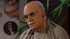 . په اسلام اباد کې د بي بي سي خبریال خدای نور ناصر پر دغه موضوع د پښتونخوا ملي عوامي ګوند له مشر محمود خان اڅکزي سره غږېدلی دی.