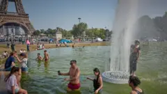 Париж