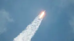 Старт ракеты "Фалкон" компании SpaceX