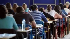 Subbakalavrlar kollec bitirənlər ali məktəbə imtahansız qəbul olacaqlar