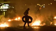 கலவரமாக மாறிய போராட்டம்