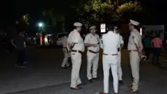 மோதலுக்கு காரணம் அசைவ உணவா? பூஜை செய்யவிடாததா? - ஜேஎன்யூவில் நடந்தது என்ன?