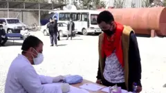 'دسترخوان ملی'؛ کمک غذایی به ۹۰ درصد جمعیت افغانستان