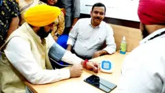 ਲੁਧਿਆਣਾ ਵਿਖੇ ਮੁਹੱਲਾ ਕਲੀਨਿਕ ਵਿੱਚ ਆਪਣੀ ਜਾਂਚ ਕਰਵਾਉਣ ਦੇ ਮੁੱਖਮੰਤਰੀ ਭਗਵੰਤ ਮਾਨ