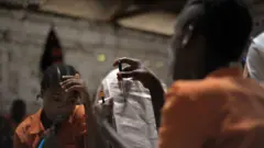 ክልተ ኣዋልድ ተምሃሮ ኬንያ