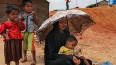 শরণার্থী শিবিরে কয়েকজন রোহিঙ্গা শিশুর অনিশ্চিত ভবিষ্যৎ।
