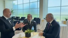 Yaxın Şərq Sülh Sammitində liderlərin ayaqüstü görüşü