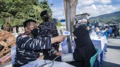 Vaksin, Papua, Covid-19