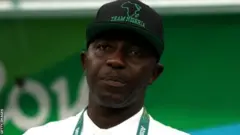 Samson Siasia a remporté la médaille de bronze des Jeux olympiques de Rio en 2016, en tant qu'entraîneur du Nigeria.